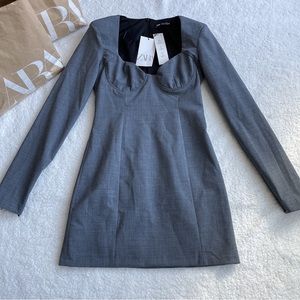 Fitted V-neck Dress With Underwire